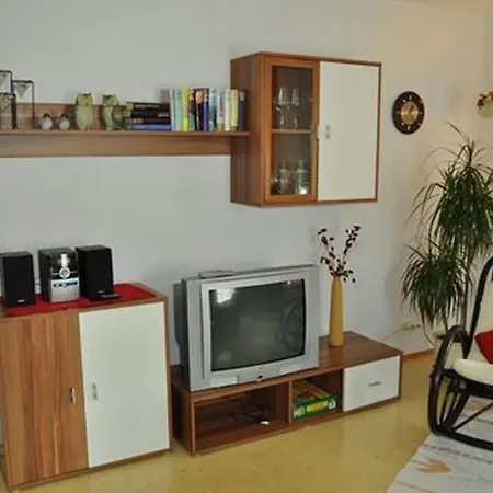 Apartamento Klein By Interhome